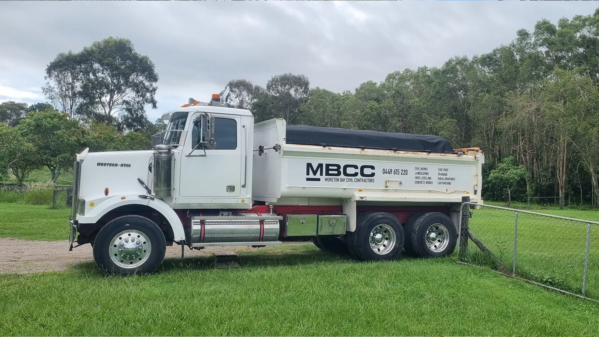 MBCC Earthworks Machine Hire Tipper Truck MBCC Earthworks Machine Hire Tipper Truck